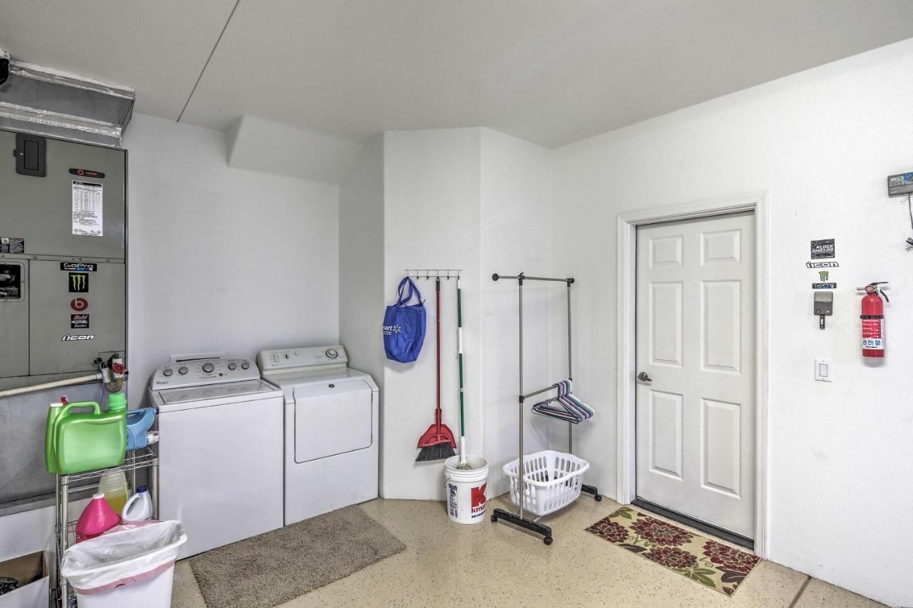 Home With Rooftop Balcony About 4 Mi To Lake Havasu! Lake Havasu City Exterior photo